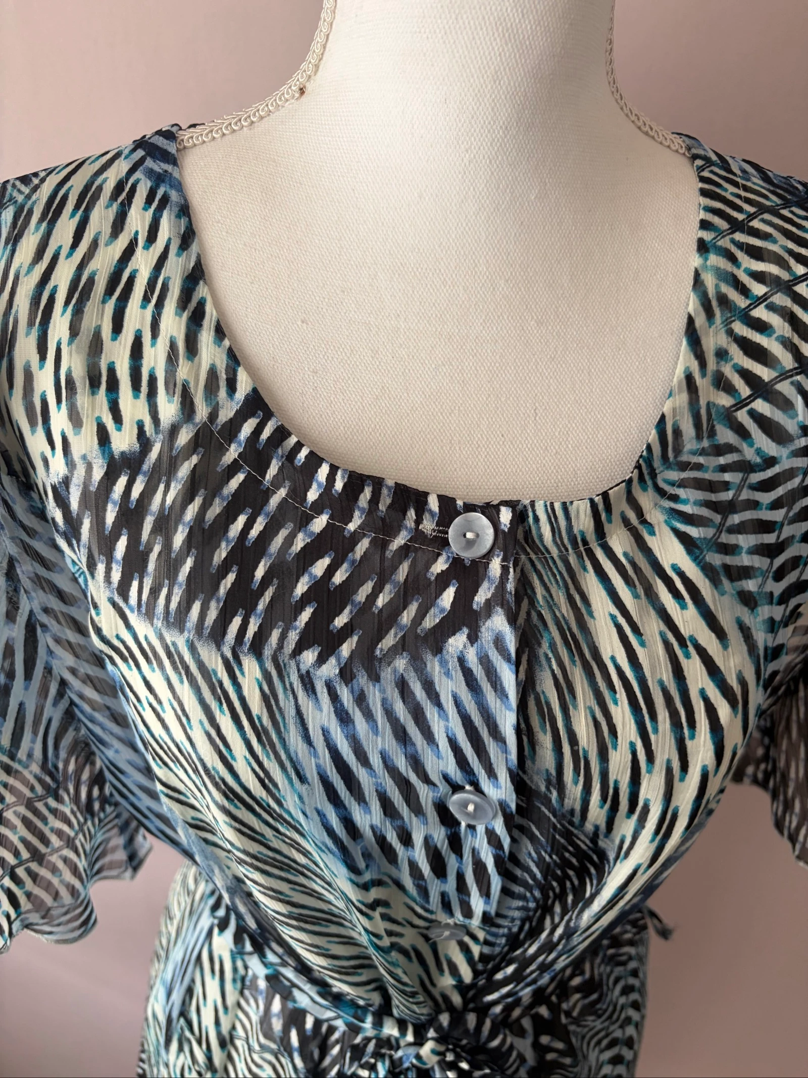 Robe fluide "Laura de l'Isle" tamanho 48, muito bom estado. – photo 2